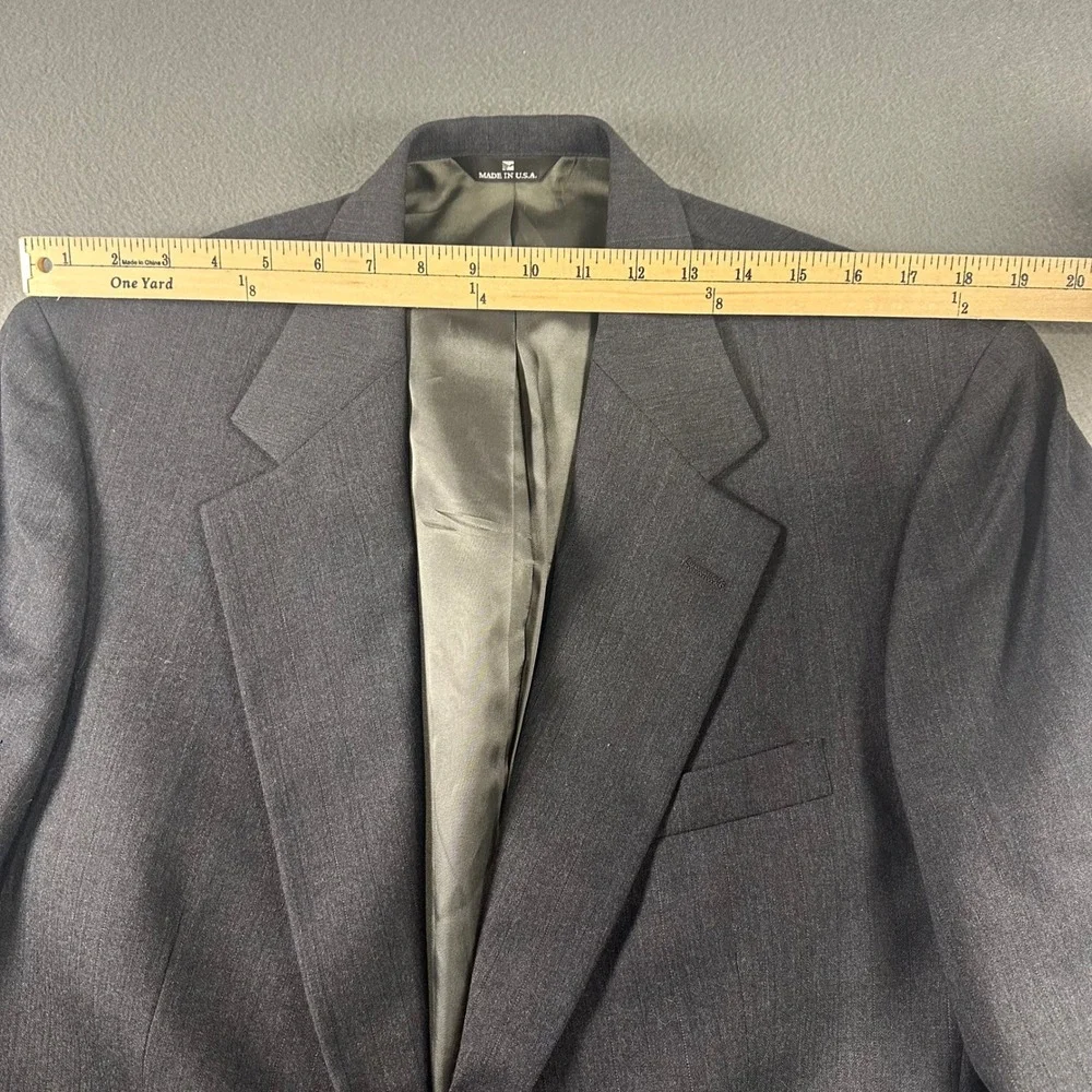 Chaps Ralph Lauren Mens Blazer Charcoal Gray Pinstripe Virgin Wool USA Made